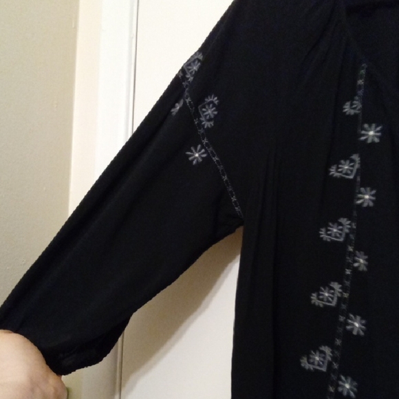 Womans XL Old Navy Black Buttoned Blouse Boho Embellished Details Cottagecore - Picture 4 of 5